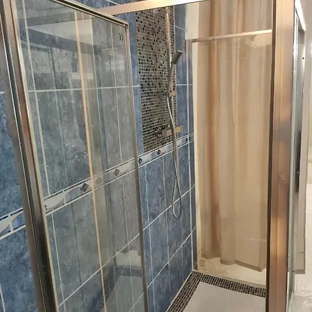 Kahina לס איסאמברה